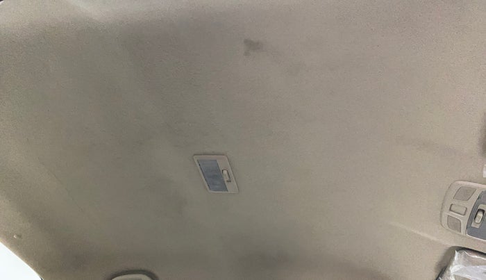 2017 Maruti Dzire VXI, Petrol, Manual, 31,003 km, Ceiling - Roof lining is slightly discolored
