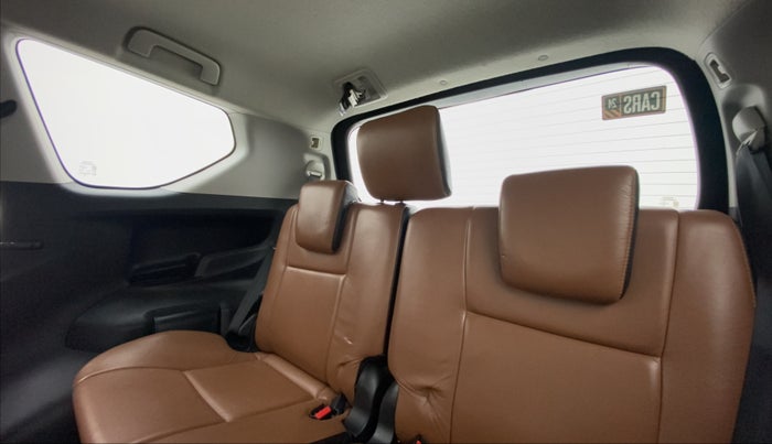 2017 Toyota Innova Crysta 2.4 GX AT 7 STR, Diesel, Automatic, 52,804 km, Third Seat Row ( optional )