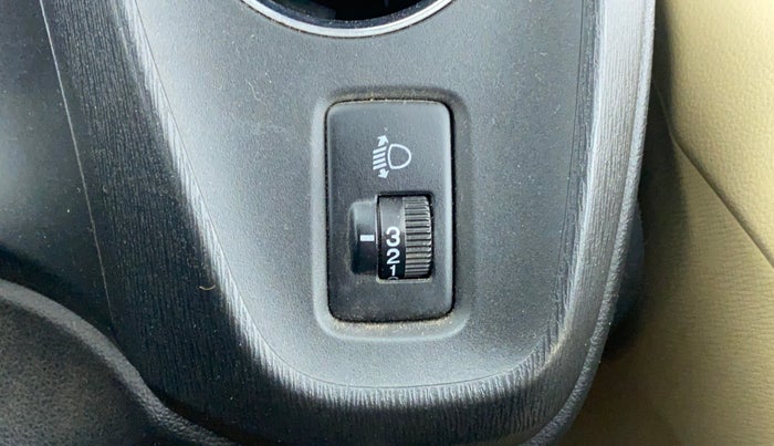 2015 Honda Brio 1.2 S MT I VTEC, Petrol, Manual, 50,590 km, Dashboard - Headlight height adjustment not working