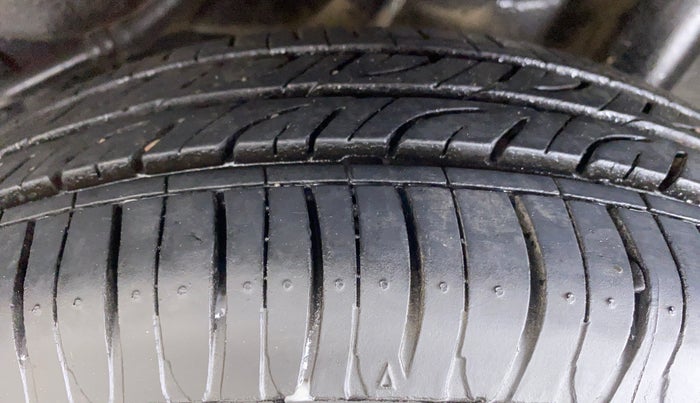 2015 Honda Brio 1.2 S MT I VTEC, Petrol, Manual, 50,590 km, Left Rear Tyre Tread