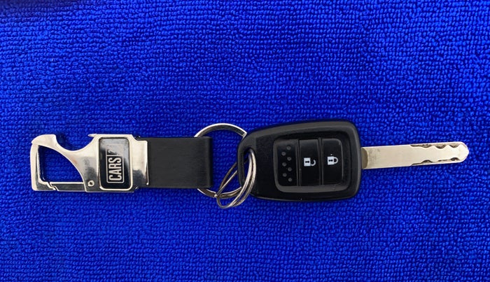 2015 Honda Jazz 1.2 V MT, Petrol, Manual, 39,408 km, Key Close Up
