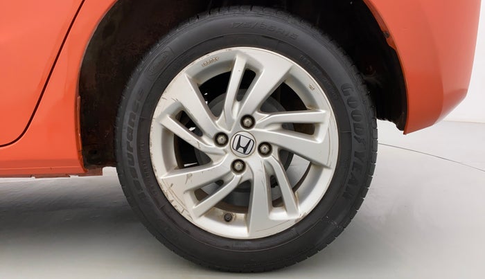 2015 Honda Jazz 1.2 V MT, Petrol, Manual, 39,408 km, Left Rear Wheel
