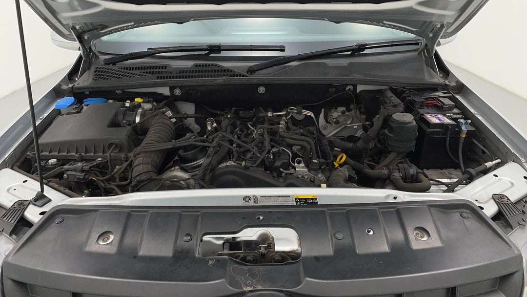 Open Bonnet (Engine)