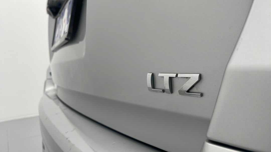 Badge (Boot Right Side)