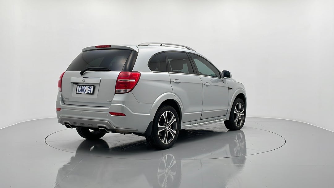 Right Back Diagonal (45- Degree) View