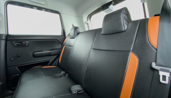 2019 Maruti New Wagon-R LXI 1.0 L, Petrol, Manual, 13,302 km, Right Side Rear Door Cabin