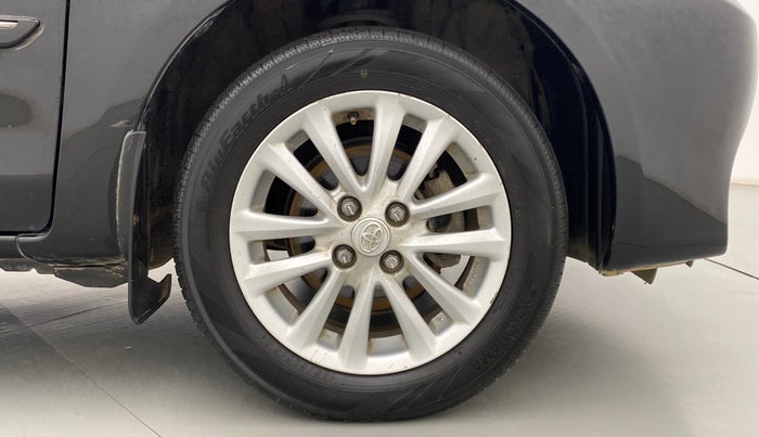 2013 Toyota Etios V, Petrol, Manual, 50,578 km, Right Front Wheel