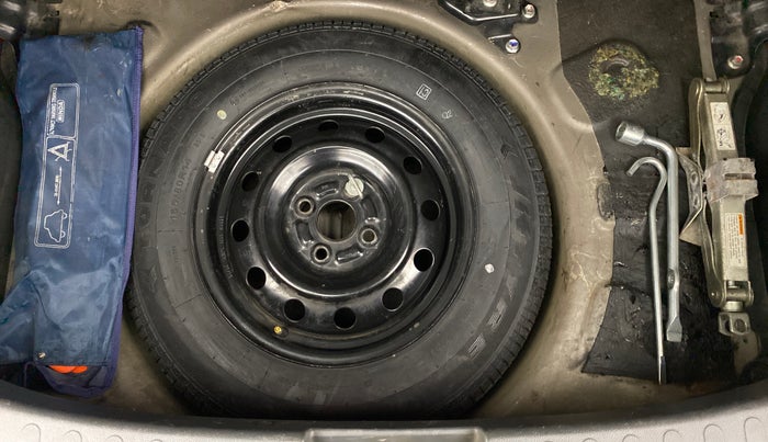 2011 Maruti Ritz VDI, Diesel, Manual, 61,784 km, Spare Tyre