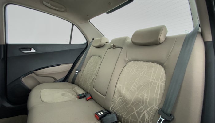2015 Hyundai Xcent S 1.2, Petrol, Manual, 47,485 km, Right Side Rear Door Cabin