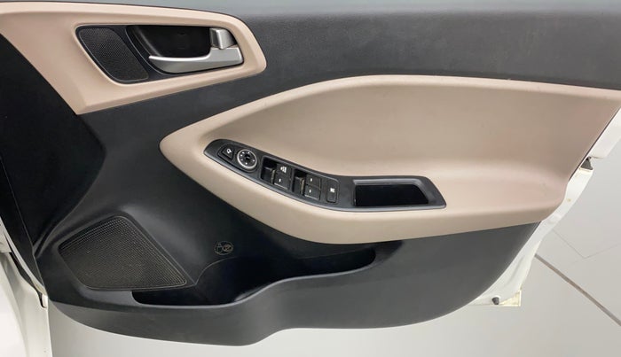 2018 Hyundai Elite i20 SPORTZ 1.2, Petrol, Manual, 61,300 km, Driver Side Door Panels Control