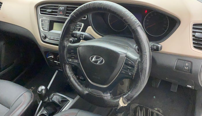 2018 Hyundai Elite i20 SPORTZ 1.2, Petrol, Manual, 61,300 km, Steering wheel - Steering cover is minor torn