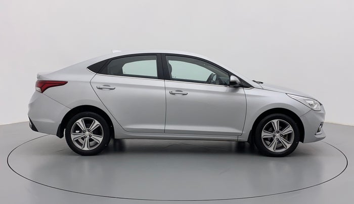 2017 Hyundai Verna 1.6 CRDI SX + AT, Diesel, Automatic, 93,828 km, Right Side View