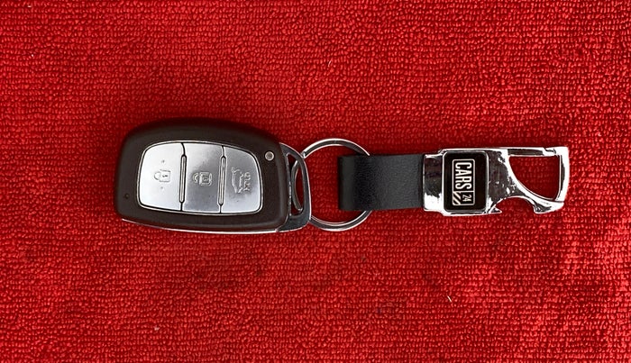 2017 Hyundai Creta SX PLUS 1.6 PETROL, Petrol, Manual, 64,951 km, Key Close Up