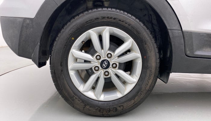 2017 Hyundai Creta SX PLUS 1.6 PETROL, Petrol, Manual, 64,951 km, Right Rear Wheel