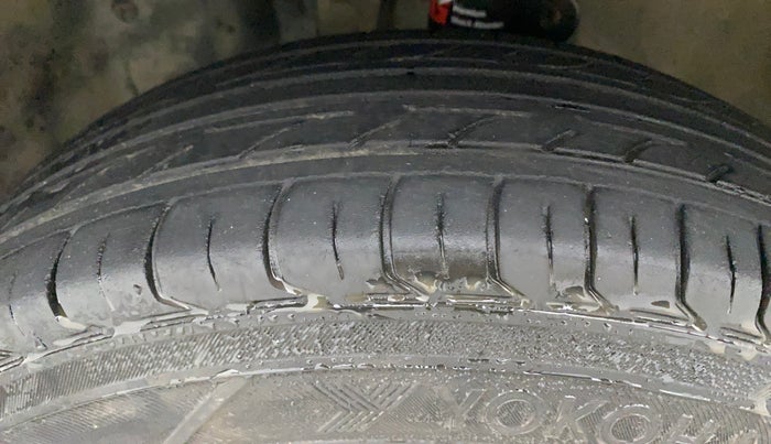 2014 Nissan Micra Active XV, Petrol, Manual, 69,950 km, Left Front Tyre Tread
