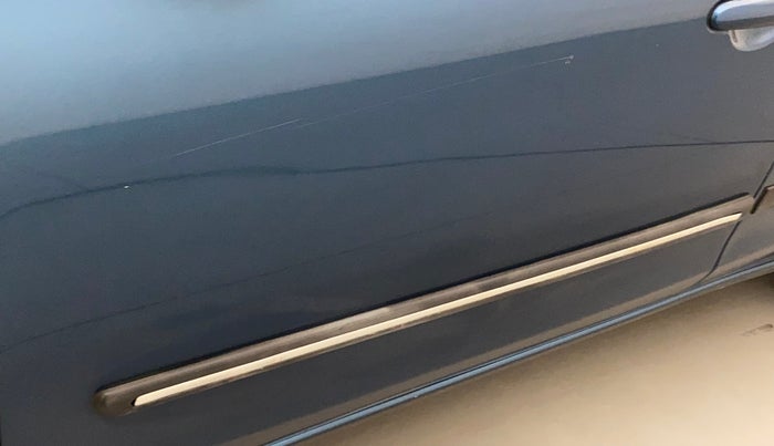 2014 Nissan Micra Active XV, Petrol, Manual, 69,950 km, Front passenger door - Minor scratches