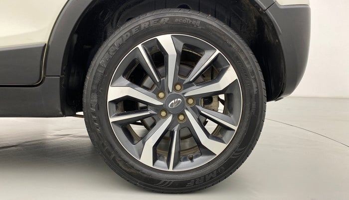 2021 Mahindra XUV300 W8(O), Diesel, Manual, 51,402 km, Left Rear Wheel