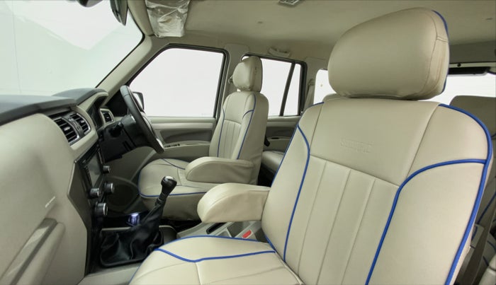 2017 Mahindra Scorpio S10 Intelli Hybrid 2WD, Diesel, Manual, Right Side Front Door Cabin