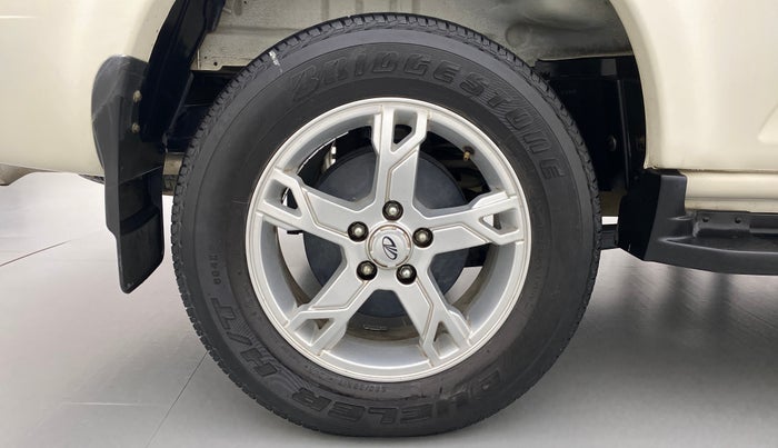 2017 Mahindra Scorpio S10 Intelli Hybrid 2WD, Diesel, Manual, Right Rear Wheel