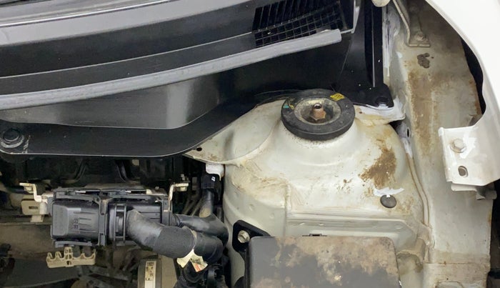 2019 Maruti Swift VXI, Petrol, Manual, 89,817 km, Left Apron - Apron minor rusted