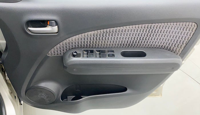 2014 Maruti Ritz ZXI, Petrol, Manual, 29,480 km, Driver Side Door Panels Control
