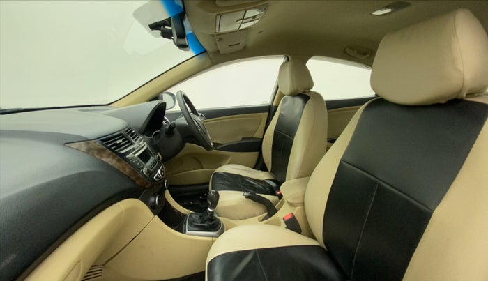 2016 Hyundai Verna 1.6 VTVT S, Petrol, Manual, 47,992 km, Right Side Front Door Cabin