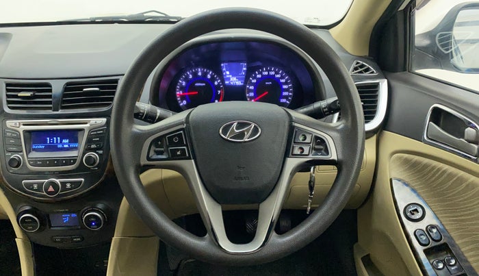 2016 Hyundai Verna 1.6 VTVT S, Petrol, Manual, 47,992 km, Steering Wheel Close Up
