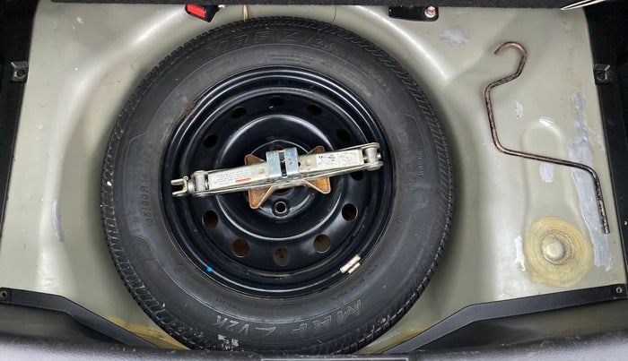 2014 Maruti Swift VXI D, Petrol, Manual, 61,216 km, Spare Tyre