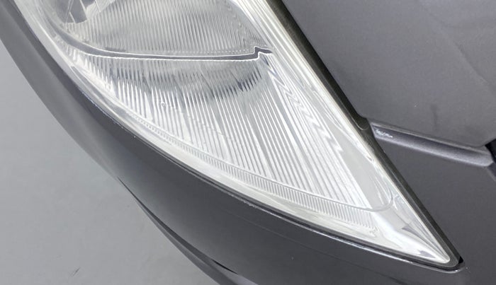 2014 Maruti Swift VXI D, Petrol, Manual, 61,216 km, Right headlight - Minor scratches
