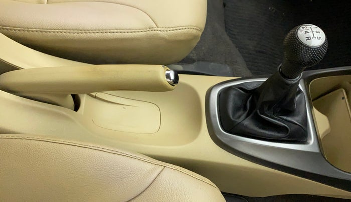 2013 Honda City 1.5L I-VTEC V MT, Petrol, Manual, 90,706 km, Gear Lever