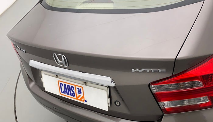 2013 Honda City 1.5L I-VTEC V MT, Petrol, Manual, 90,706 km, Dicky (Boot door) - Paint has minor damage