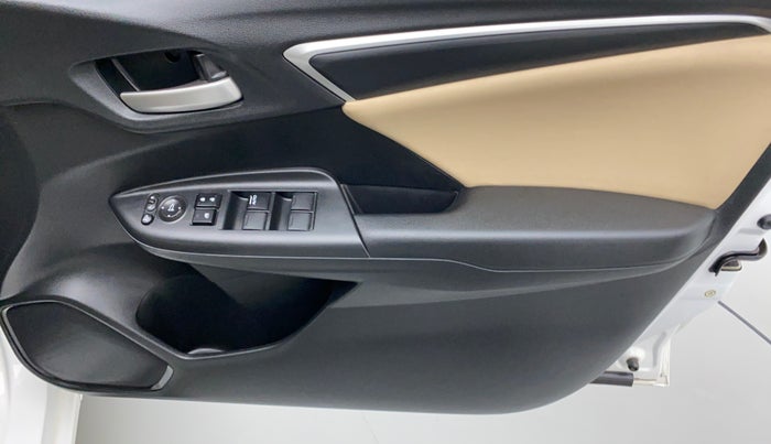 2020 Honda Jazz 1.2 ZX MT, Petrol, Manual, 5,830 km, Driver Side Door Panels Control