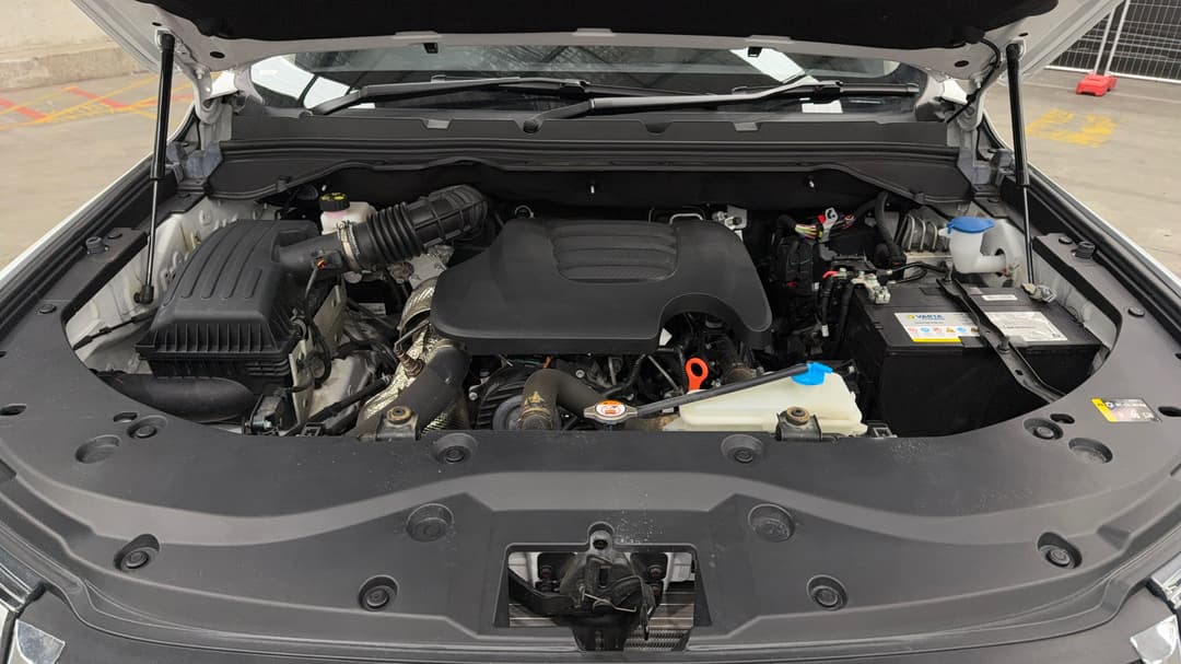 2025 GWM Cannon Premium (4x4), Automatic, 11715 km, Open Bonnet (Engine)