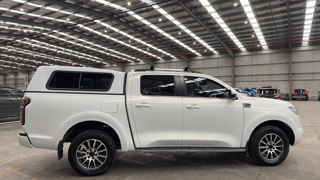 2025 GWM Cannon Premium (4x4), Automatic, 11715 km, Right Side View
