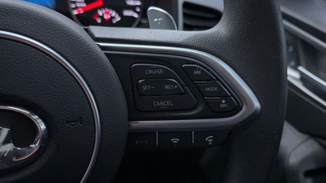 2025 GWM Cannon Premium (4x4), Automatic, 11715 km, Cruise Control