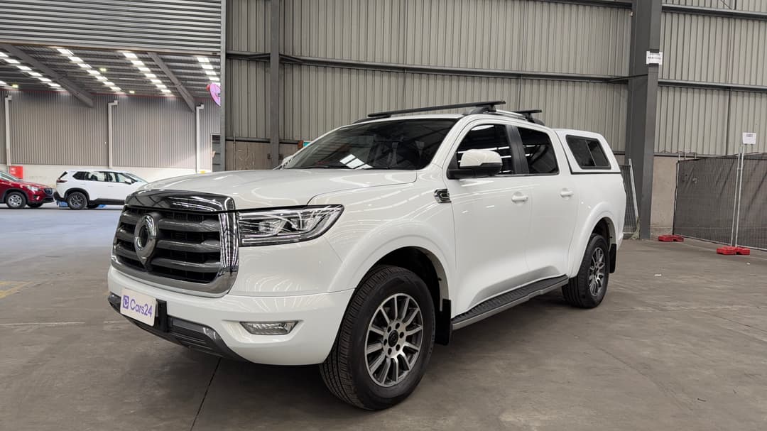 2025 GWM Cannon Premium (4x4), Automatic, 11715 km, Left Front Diagonal (45- Degree) View