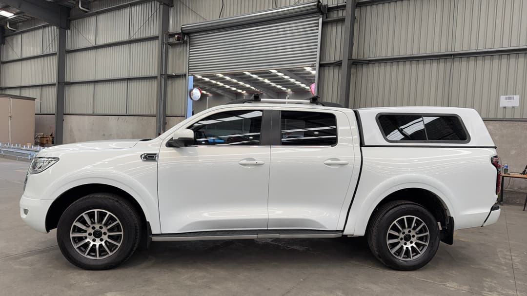 2025 GWM Cannon Premium (4x4), Automatic, 11715 km, Left Side View