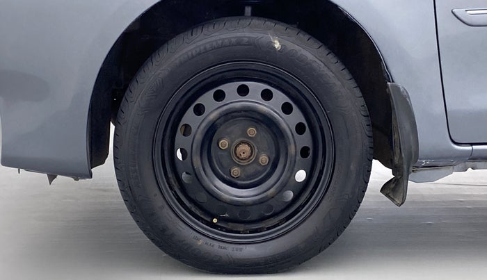 2015 Toyota Etios V, Petrol, Manual, 55,017 km, Left Front Wheel