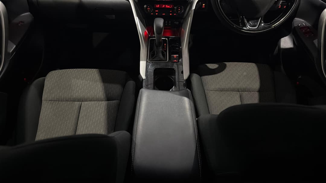 2023 Mitsubishi Eclipse Cross Ls (2WD), Automatic, 51298 km, Center Console