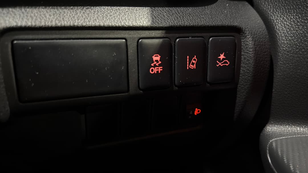 2023 Mitsubishi Eclipse Cross Ls (2WD), Automatic, 51298 km, Utility Switches/Buttons