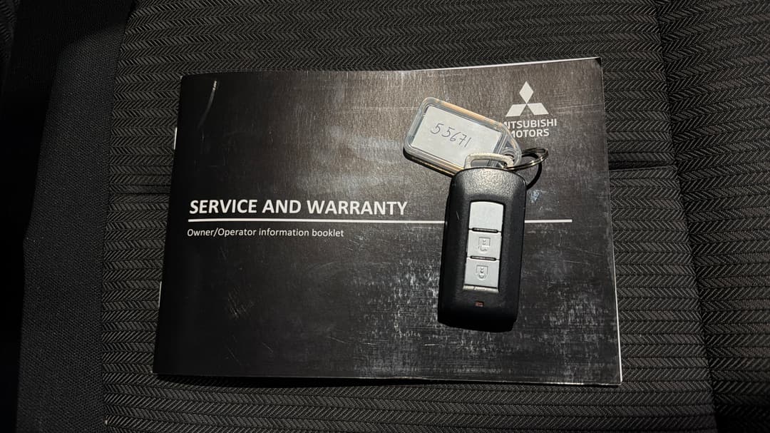 2023 Mitsubishi Eclipse Cross Ls (2WD), Automatic, 51298 km, Key Close-up