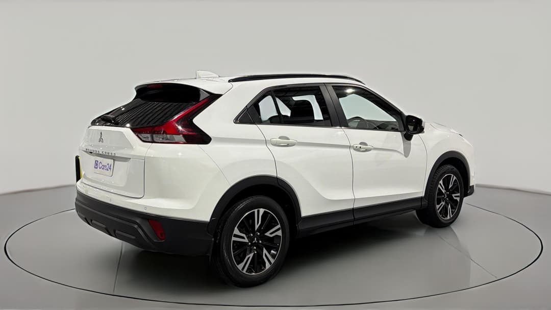 2023 Mitsubishi Eclipse Cross Ls (2WD), Automatic, 51298 km, Right Back Diagonal (45- Degree) View