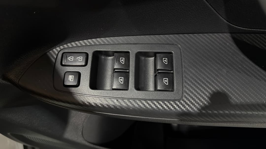 2023 Mitsubishi Eclipse Cross Ls (2WD), Automatic, 51298 km, Drivers Side Door Panel Controls