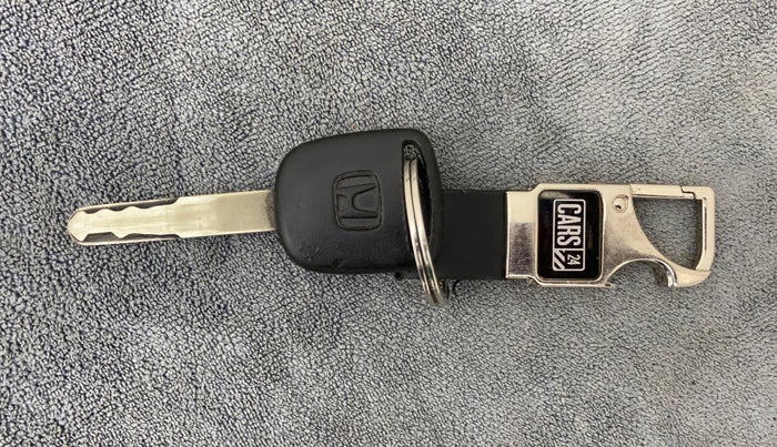 2015 Honda Amaze 1.2L I-VTEC S, Petrol, Manual, 34,026 km, Key Close Up