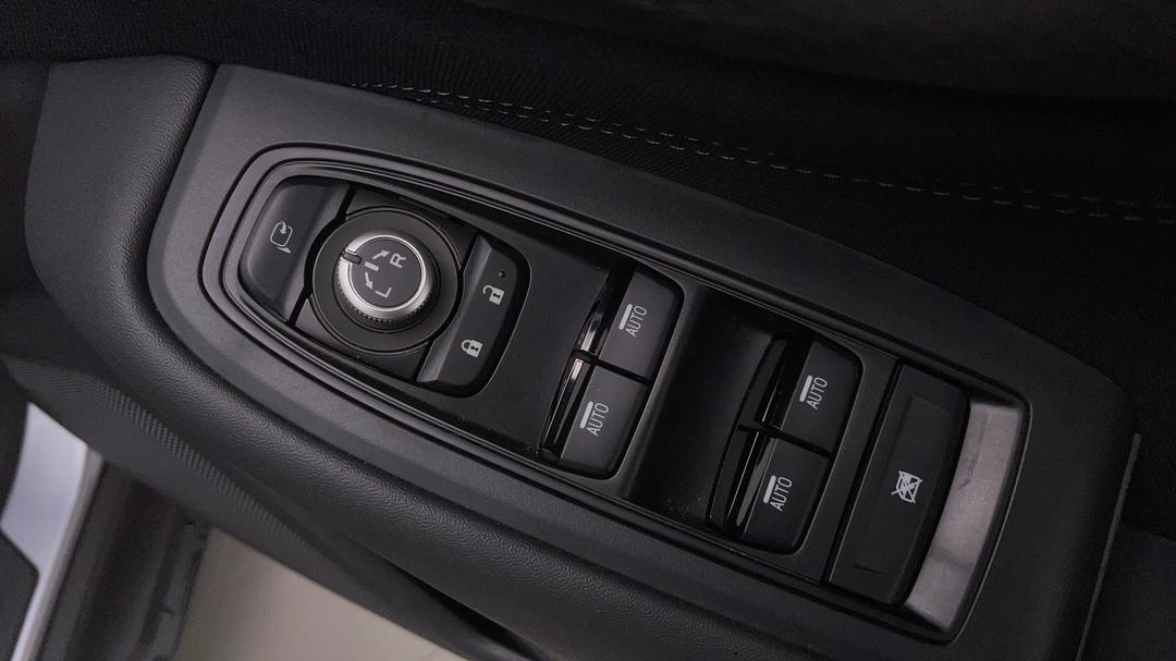 2024 Subaru Outback Awd, Automatic, 26085 km, Drivers Side Door Panel Controls