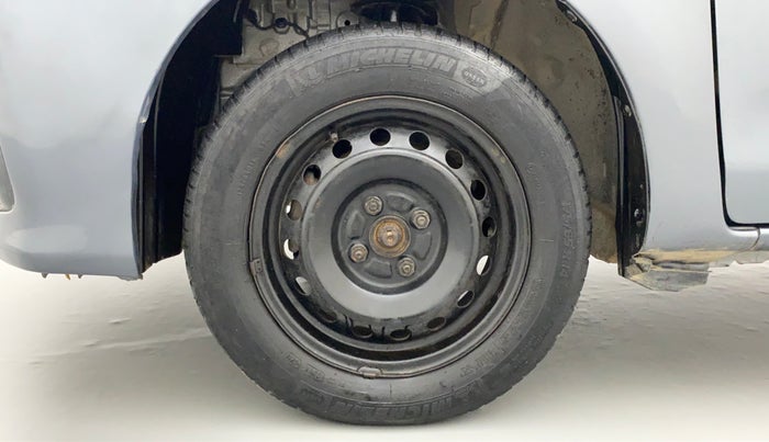 2017 Toyota Etios Liva GD, Diesel, Manual, 62,417 km, Left Front Wheel