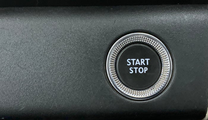 2019 Renault TRIBER RXZ, Petrol, Manual, 66,518 km, Keyless Start/ Stop Button