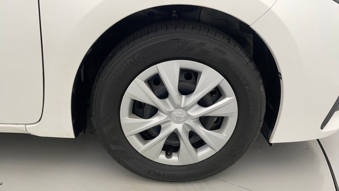 2017 Toyota Corolla Ascent, Automatic, 41998 km, Right Front Wheel