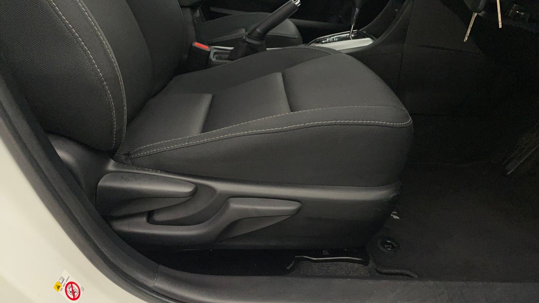 2017 Toyota Corolla Ascent, Automatic, 41998 km, Drivers Side Adjustment Panel