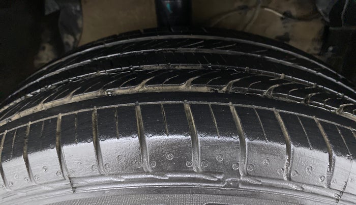 2018 Maruti Vitara Brezza ZDI PLUS, Diesel, Manual, 81,744 km, Right Front Tyre Tread